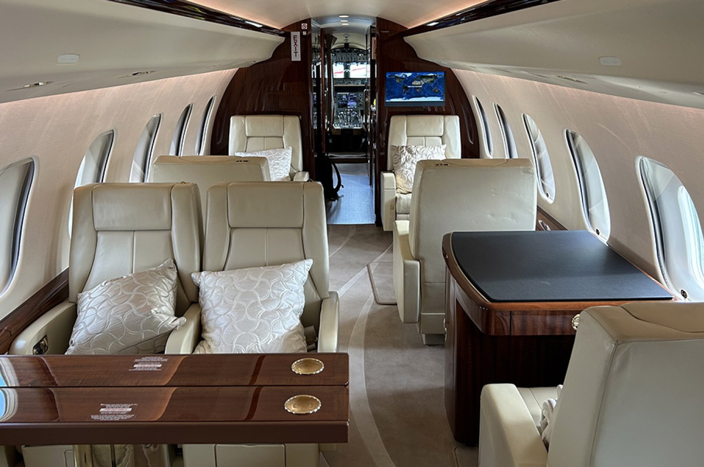 Global 6000 9692 Interior 1